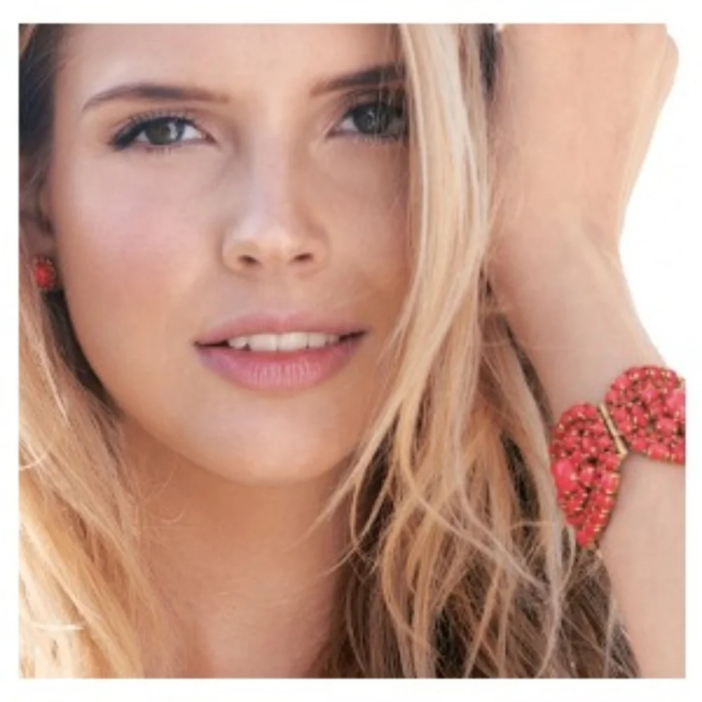 :: Stella & Dot Retired Coral Red Sardinia Bracelet - Picture 5 of 10